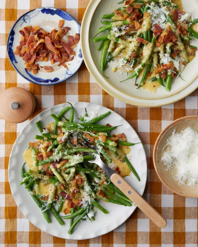 Chef Tommaso Melilli's Perfect Italian Feast: Carbonara, Green Beans & Tiramisu Recipes