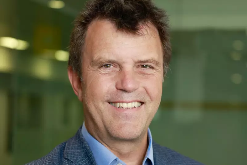 Climate Watchdog Slams Kemi Badenoch Over 'Deeply Misleading' Nigel Farage Comments