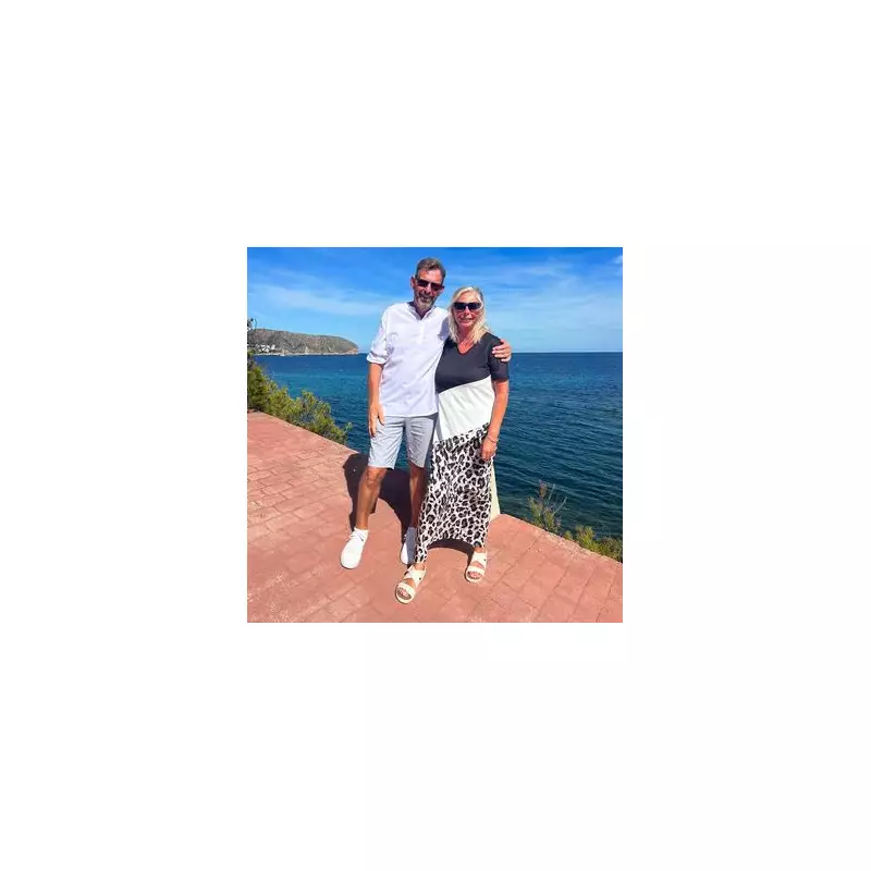 Dad's Heartbreaking Photo Reveals Brutal Reality of Sepsis After 'Insect Bite' Turns Deadly