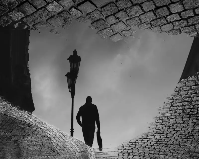 Dan Brown's 'The Secret of Secrets' Savaged by Critics: A Masterclass in 'Weapons-Grade Nonsense'?