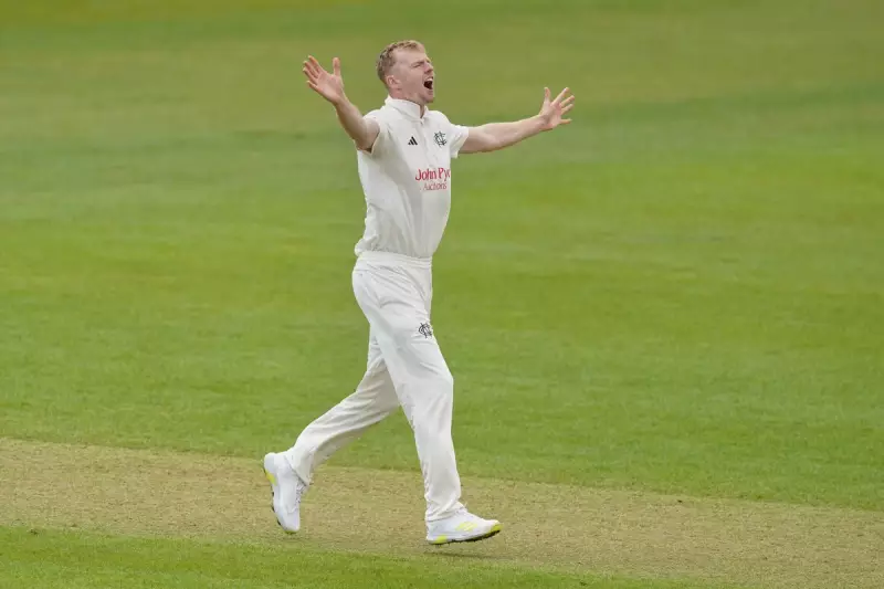 Dean Elgar's Century Fires Surrey to Dominant Position Against Worcestershire | County Championship