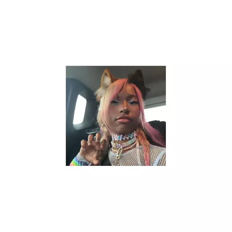 I Live My Life as a Dog: Woman's Incredible Transformation into a Border Collie