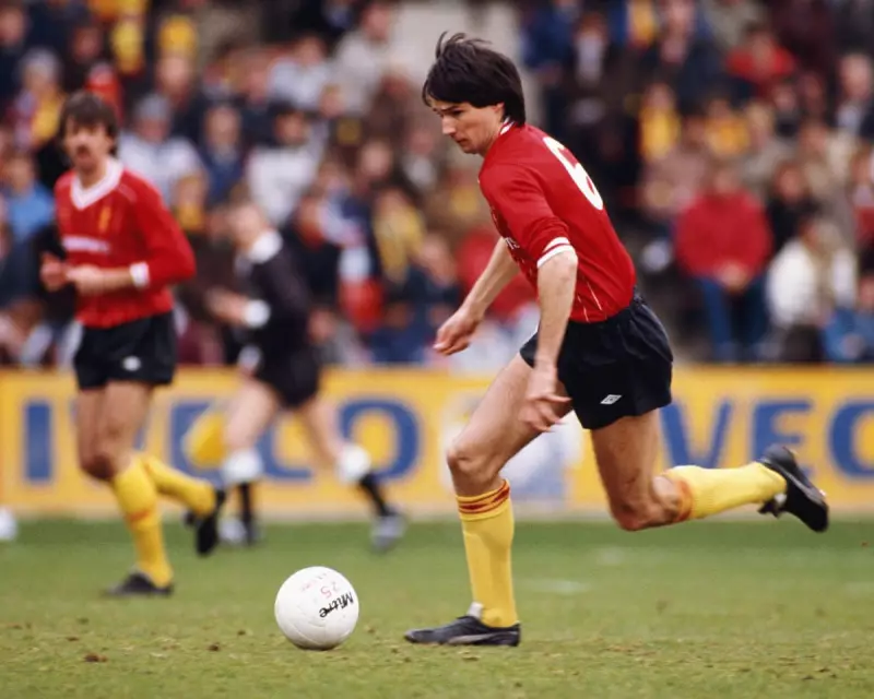 Kit Chaos: The Bizarre Premier League Matches Where Teams Wore Three Different Kits