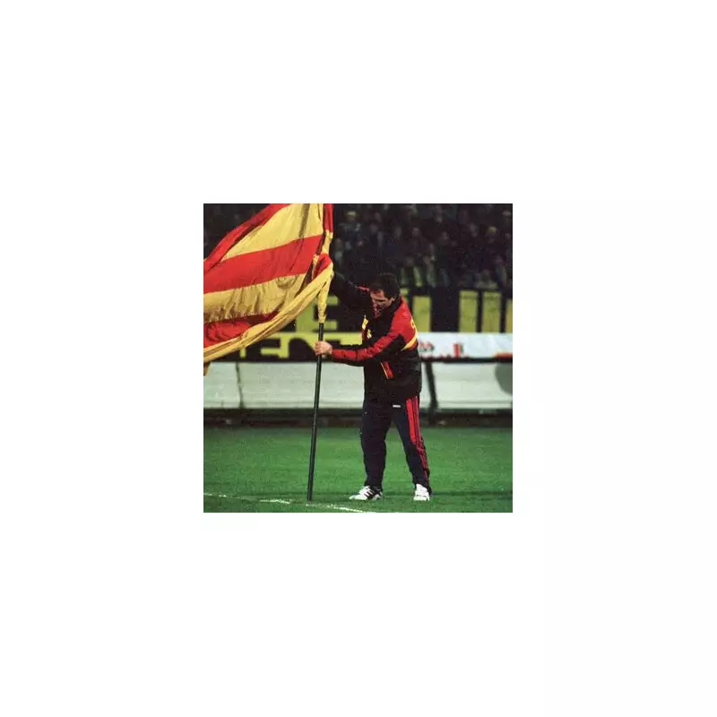 Liverpool Legend Graeme Souness in Heated Flag Row After Galatasaray Pitch Stunt