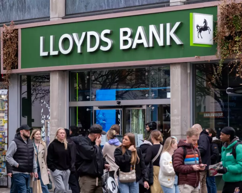 Lloyds Banking Group Warns 3000 Staff of Sackings in Major Performance Crackdown