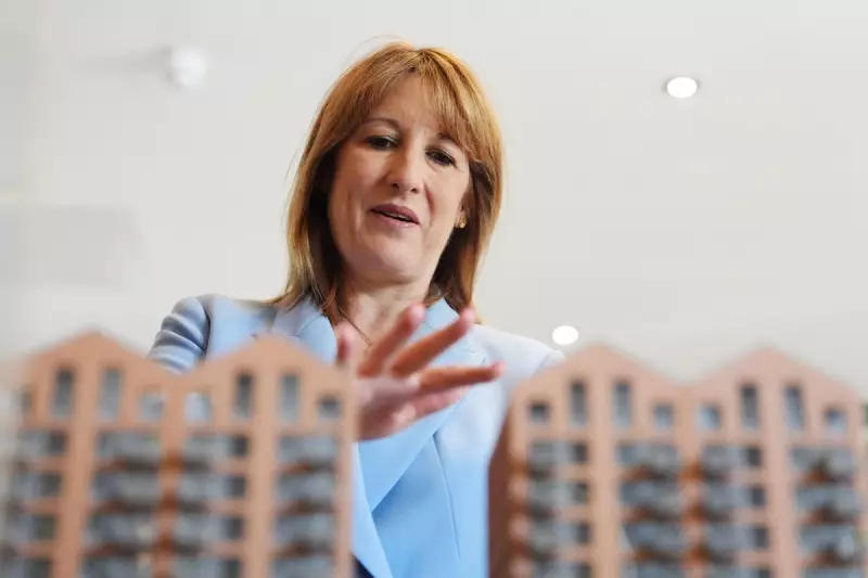 London's Global Allure: Anglo American Snubs BHP, Chooses UK Over Canada