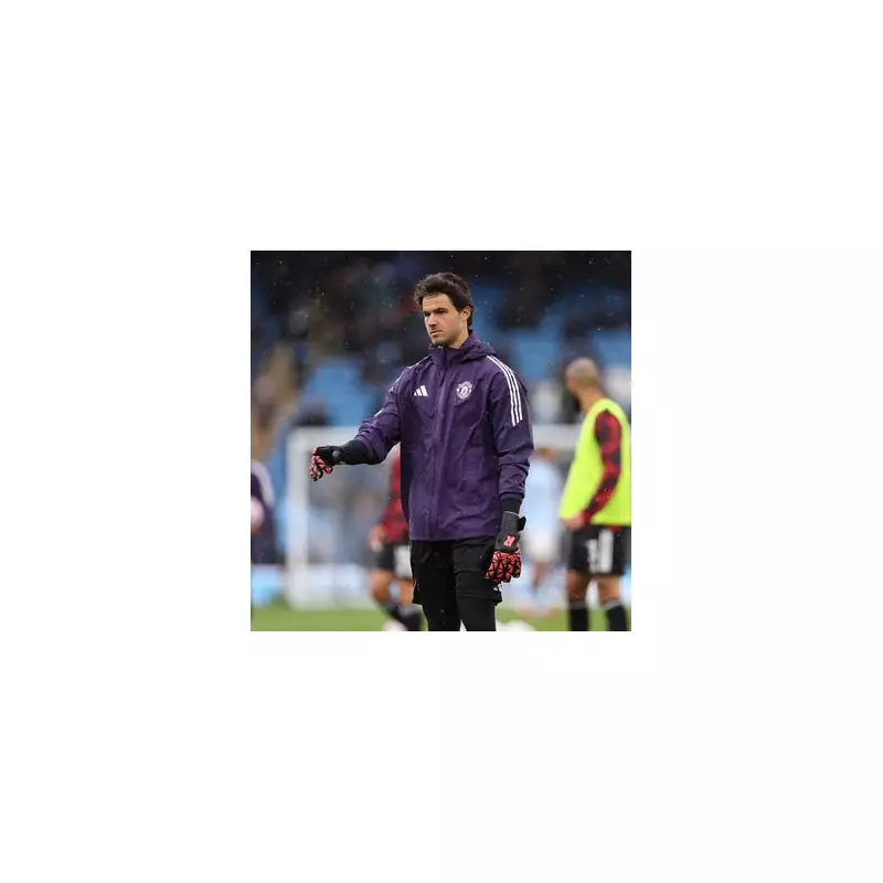 Man Utd's Altay Bayindir Dilemma: Turkish Keeper's Future Hangs in the Balance