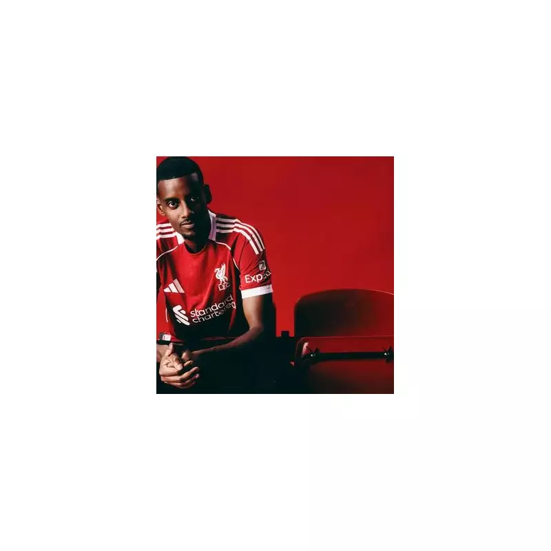 Newcastle United Face Summer Transfer Battle to Keep Alexander Isak as Arsenal and Tottenham Circle | Mirror Football