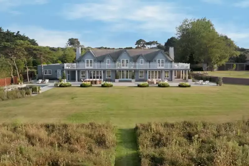 Norfolk's £3.5m Omaze Prize Mansion Faces Council Planning Row Over 'Commercial' Use