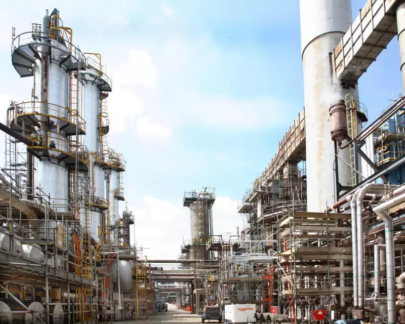 Prax Lindsey Oil Refinery Slashes Nearly One Third of Workforce in Major Restructuring