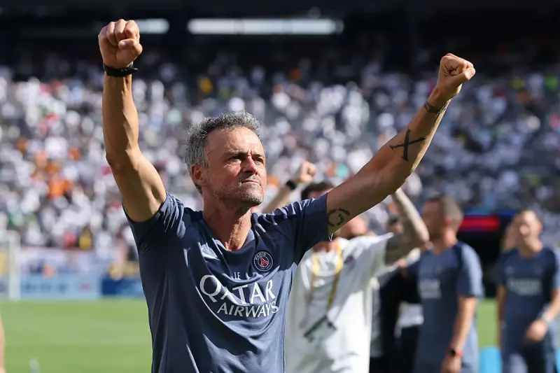 PSG Manager Luis Enrique Suffers Fractured Collarbone in Cycling Accident