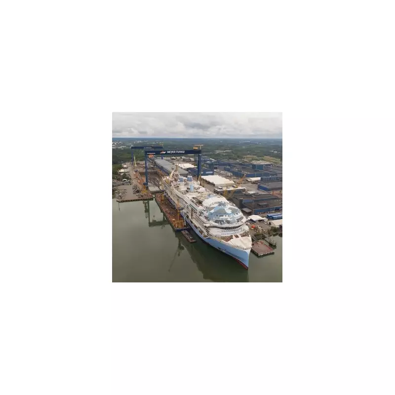 Royal Caribbean's Icon of the Seas Smashes Booking Records | UK Cruise Boom