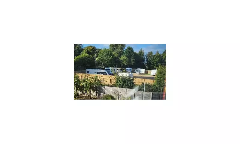 Surrey's 'Millionaires' Village' in Turmoil Over Secretive Land Sale to Travellers