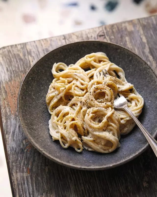 The Secret to Perfectly Smooth Cheesy Pasta: Kitchen Experts Reveal Their Golden Rules