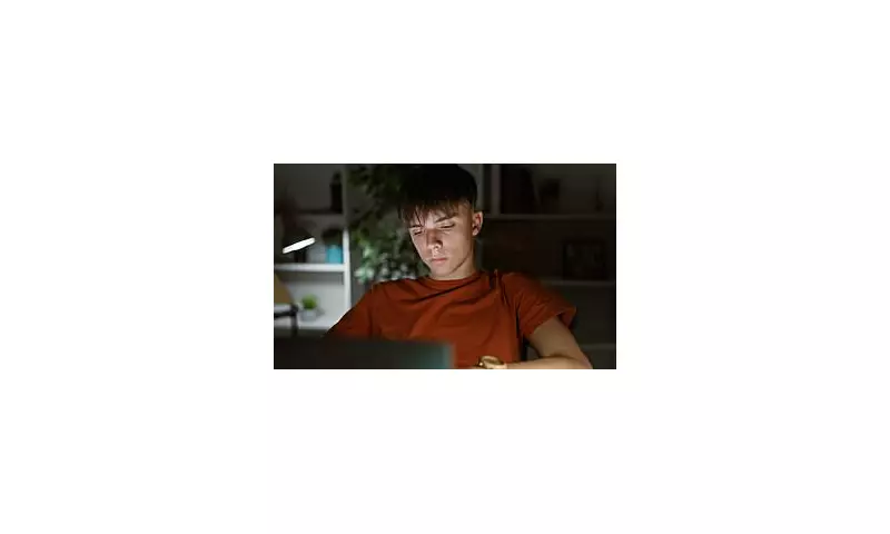 The Teenage Night Owl Dilemma: A Parent's Battle for Bedtime Sanity