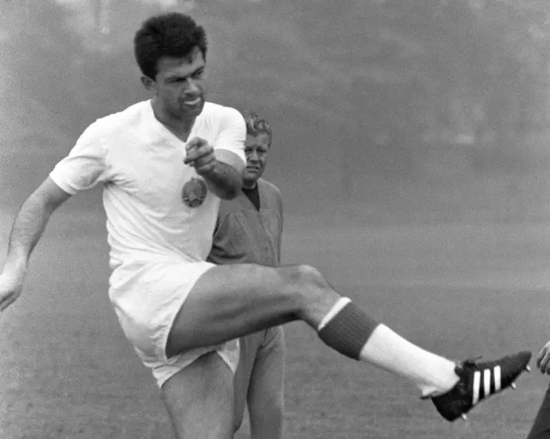 The XG vs GA Debate: Who Truly Reigns as Football's Greatest Scorer? | The Knowledge