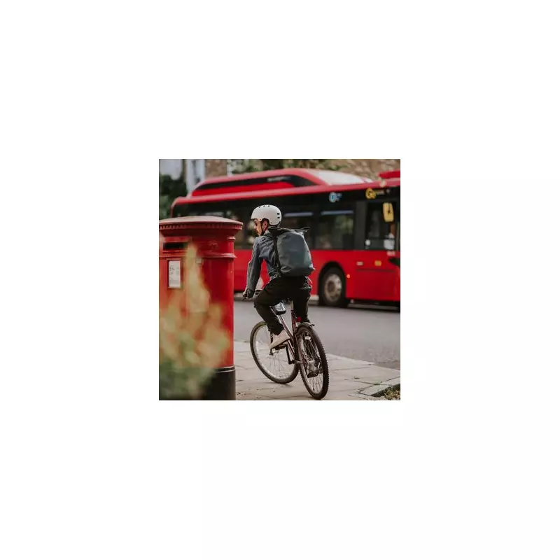 UK Cyclists Face Tough New Laws: On-the-Spot Fines & Crackdown on Dangerous Riding