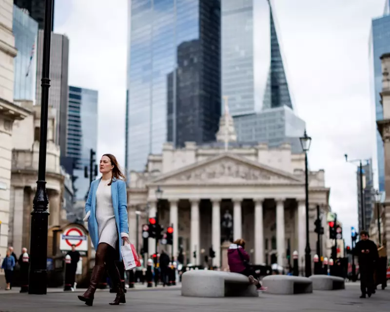 UK Job Cuts Accelerate at Fastest Pace Since 2021, Bank of England Survey Reveals