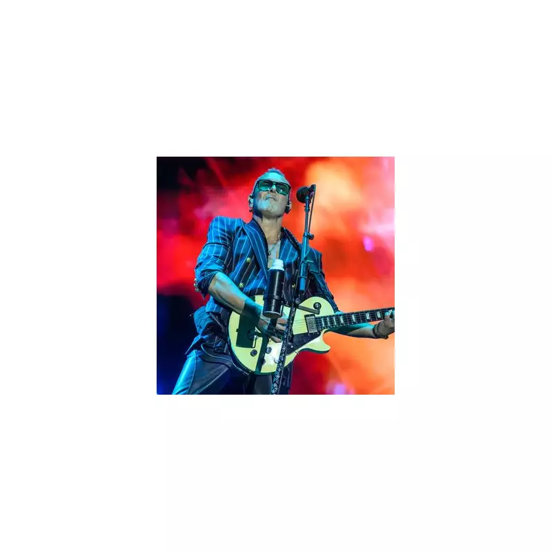 Vivian Campbell's Brave Cancer Battle: Def Leppard Star Reveals He's 'Not Afraid to Die' | Exclusive Interview