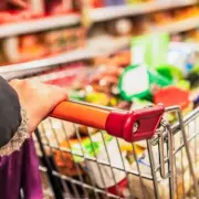AI Super Trolleys Hit UK Supermarkets: The End of Queues & Shrinkage?
