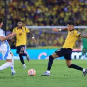 Arsenal Plot Sensible Summer Swoop for Leverkusen Star Piero Hincapie | Gunners Transfer News