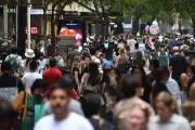 Australian Households Defy Gloomy Forecasts: Spending Surge Sparks Economic Momentum