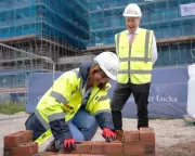 Bank of England Holds Rates Steady, Dealing Blow to Chancellor's Budget Strategy