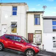 Britain's Skinniest Home? Incredible 6ft Wide London House Goes Up For Sale | Mirror Property