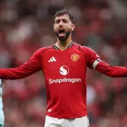 Bruno Fernandes DROPPED? Man Utd Captain's Shocking Liverpool Absence Explained