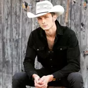 Country Music Star Jelly Roll Breaks Down Over Daughter's Future in Emotional Interview