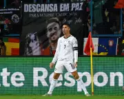 Cristiano Ronaldo Scores Brace in Emotional Portugal Victory as Team Pays Tribute to Diogo Jota