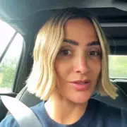 Frankie Bridge Mum-Shamed Over Family Holiday | 'Mothers Can't Win' Says Star