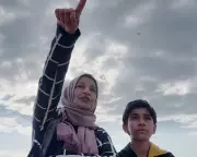 From Ground Zero: Stories from Gaza Review - A Harrowing Glimpse of Ordinary Life Amidst Catastrophe