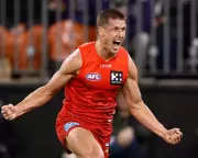 Hardwick's Suns Stun Lions in QClash Thriller to Keep AFL Finals Dream Alive