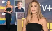 Jennifer Aniston and Mystery Beau Jim Curtis Step Out for 'The Morning Show' Premiere with Reese Witherspoon | Daily Mail