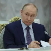 Jude Law's Uncanny Putin Transformation Stuns in Bizarre New Sky Drama