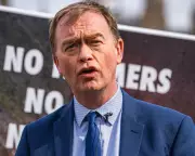 Lib Dem Frontbencher Condemns Use of UK Flags for Intimidation and Terror