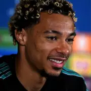 Liverpool's Transfer Blow: Newcastle Snatch Ekitike After Reds' Hesitation