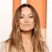 Olivia Wilde Spotted Locking Lips with Ellie Hewitt in Steamy LA Rendezvous | Mirror