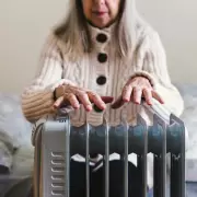 Persistent Cold Hands and Feet? It Could Be a Sign of This Serious NHS Condition