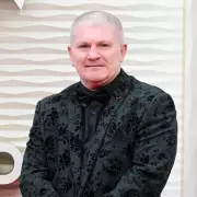 Ricky Hatton's Boxing Pal Mickey Cantwell Tragically Dies Aged 60 | Tribute