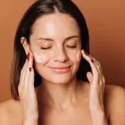 Shoppers Call This £18.99 Night Cream 'Liquid Gold' For Wrinkles & Dry Skin