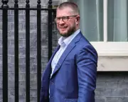 Starmer Aides Axed Over Lewd Abbott Jokes as Trump Visit Deepens No10 Crisis