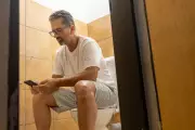 Stop Scrolling on the Loo! Doctor Warns Phone Use Toilet Habits Cause Haemorrhoids