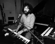Supertramp Legend Rick Davies Dies at 81: Music World Mourns Progressive Rock Pioneer