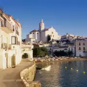 This Secret Italian Town Is Dubbed 'Little London' For Its Incredible English Charm