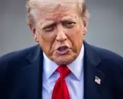 Trump Threatens Russia Sanctions if NATO Allies Continue Buying Kremlin Oil