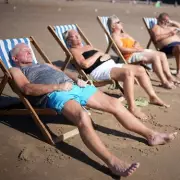 UK Weather: Exact Date Sunshine & 22°C Heat Returns After Gloomy Spell