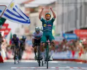 Vuelta a España Stage 15: Mads Pedersen Powers to Sprint Victory in Dramatic Finish