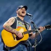 Zach Bryan Fence Jump Drama: Country Star's Bizarre Security Tussle Caught on Camera | Mirror